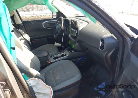 2022 Ford Bronco Sport Big Bend z USA, uszkodzony, nr VIN 3FMCR9B64NRE16239